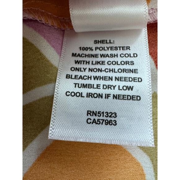 New ~ HALOGEN ~  Canyon Sunset Pattern Surplice Sleeveless Top Plus Size 2X - Picture 7 of 8